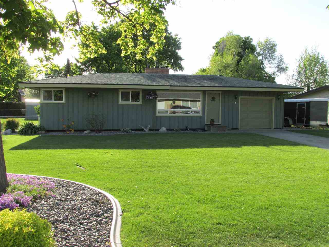 516 S Leta Rd - Photo 1