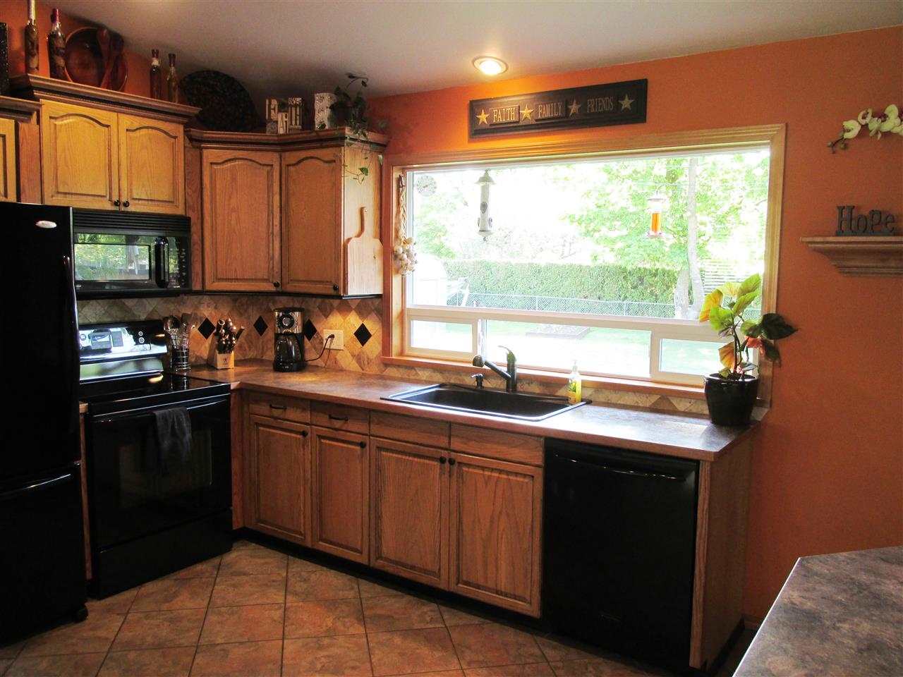 516 S Leta Rd - Photo 2