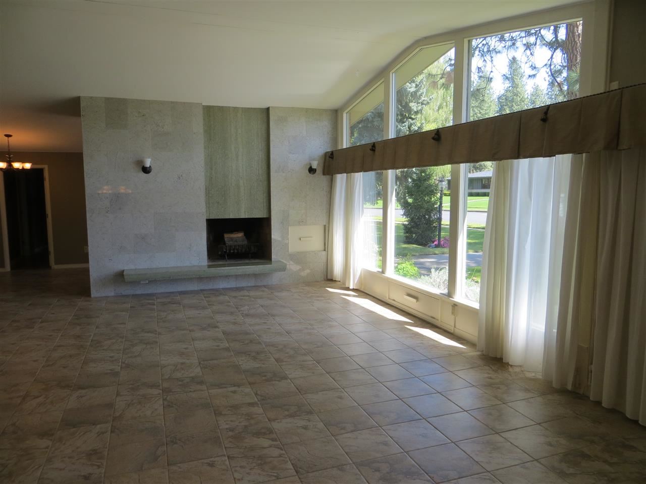 912 W 32nd - Photo 5