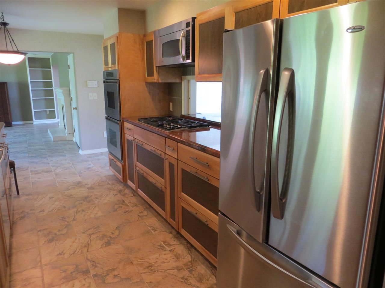 912 W 32nd - Photo 9