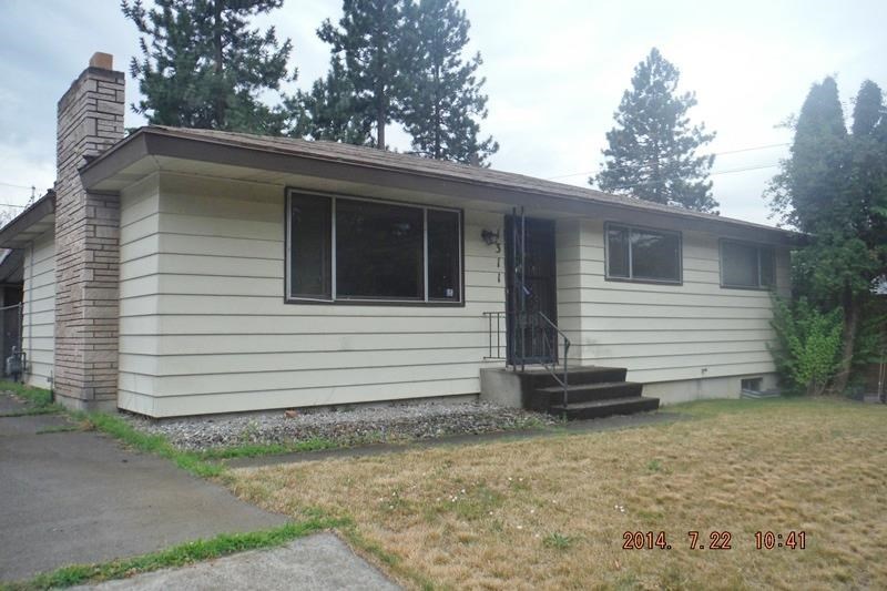 1311 W Woodside Pl - Photo 1
