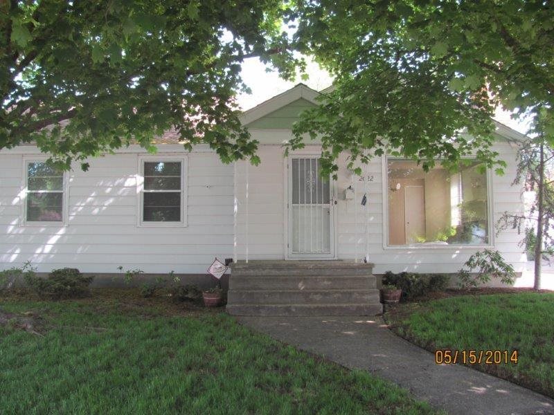2622 W Longfellow Ave - Photo 1
