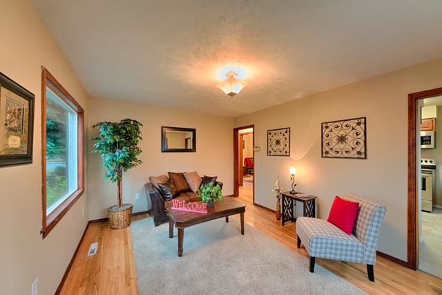 14406 E Longfellow - Photo 8