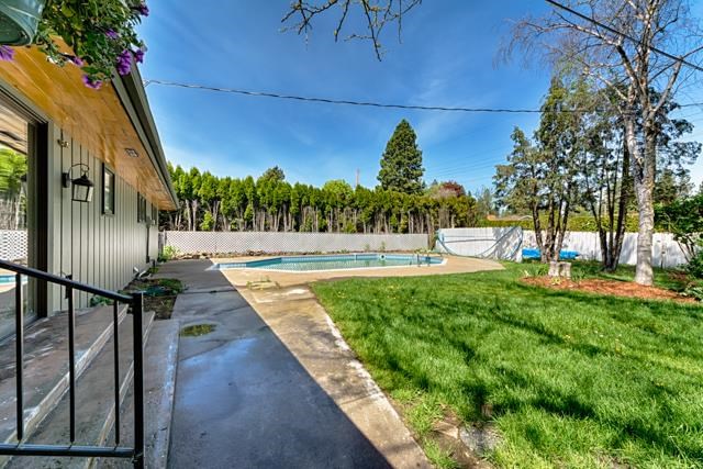 1027 E 57th Ave - Photo 17