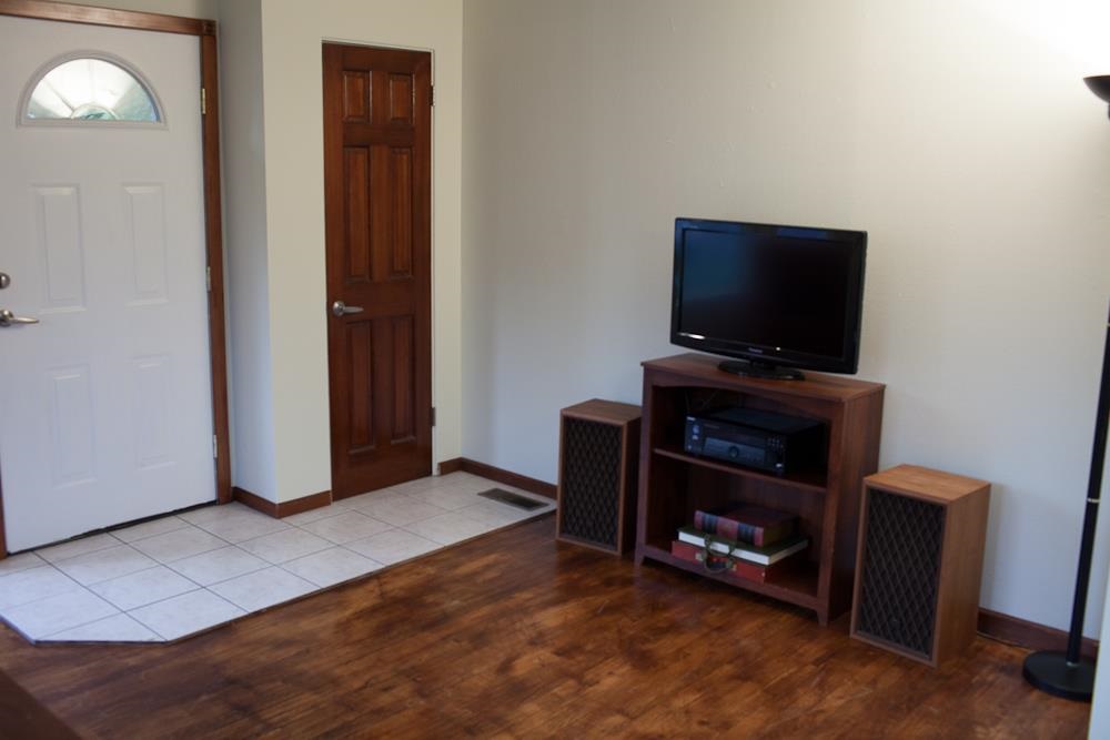 1337 W Columbia Ave - Photo 6