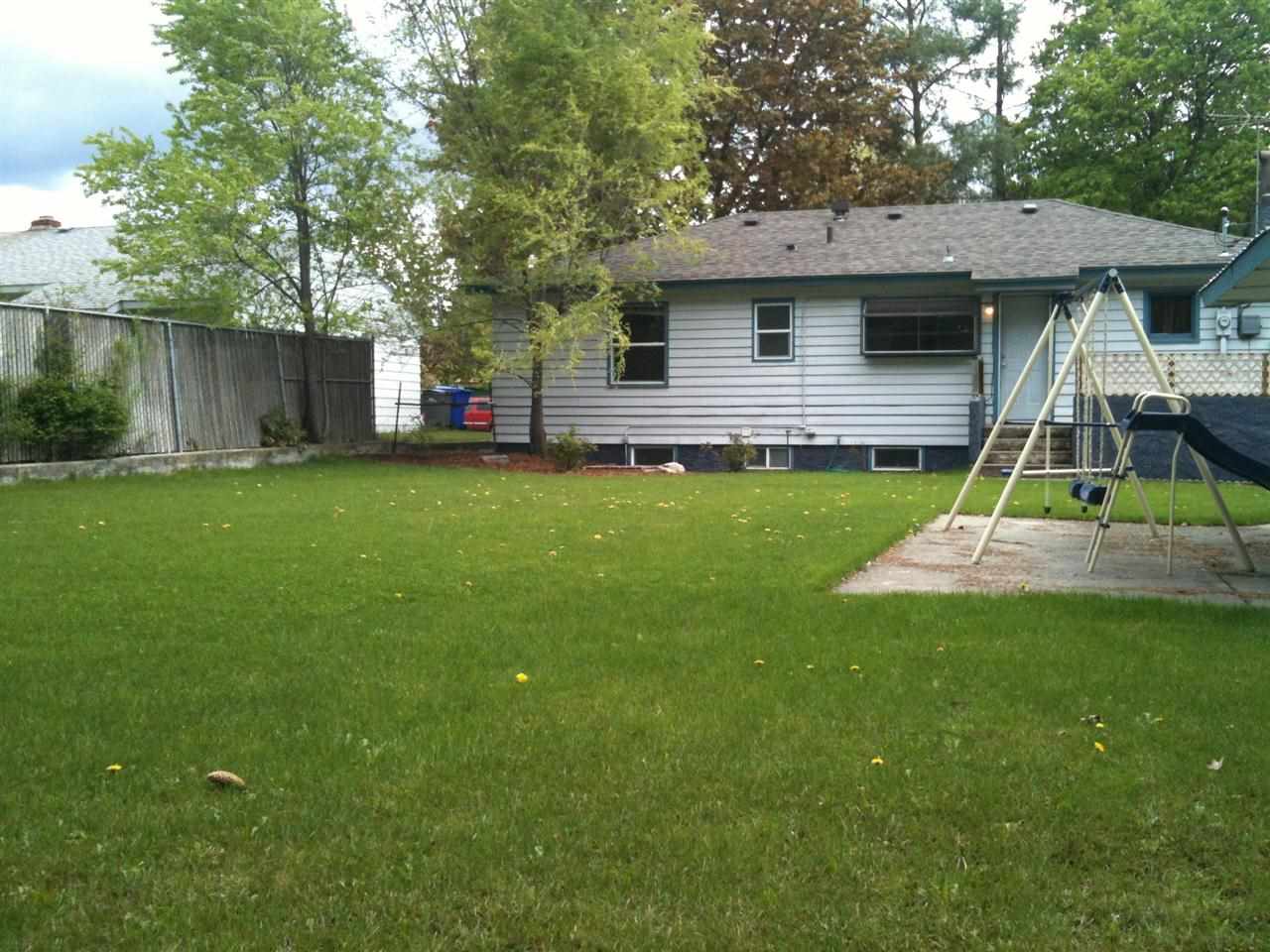 211 N Locust - Photo 15