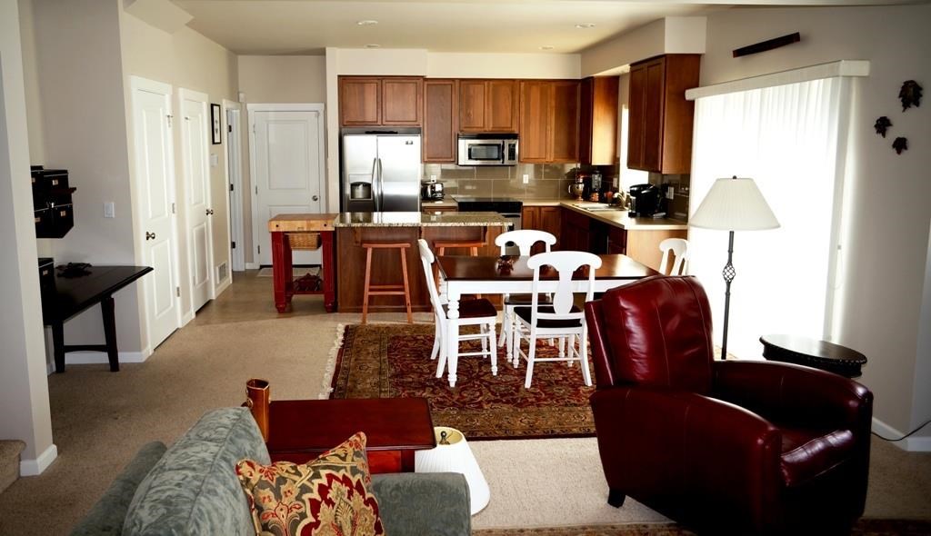 1850 N Willamette Dr - Photo 3