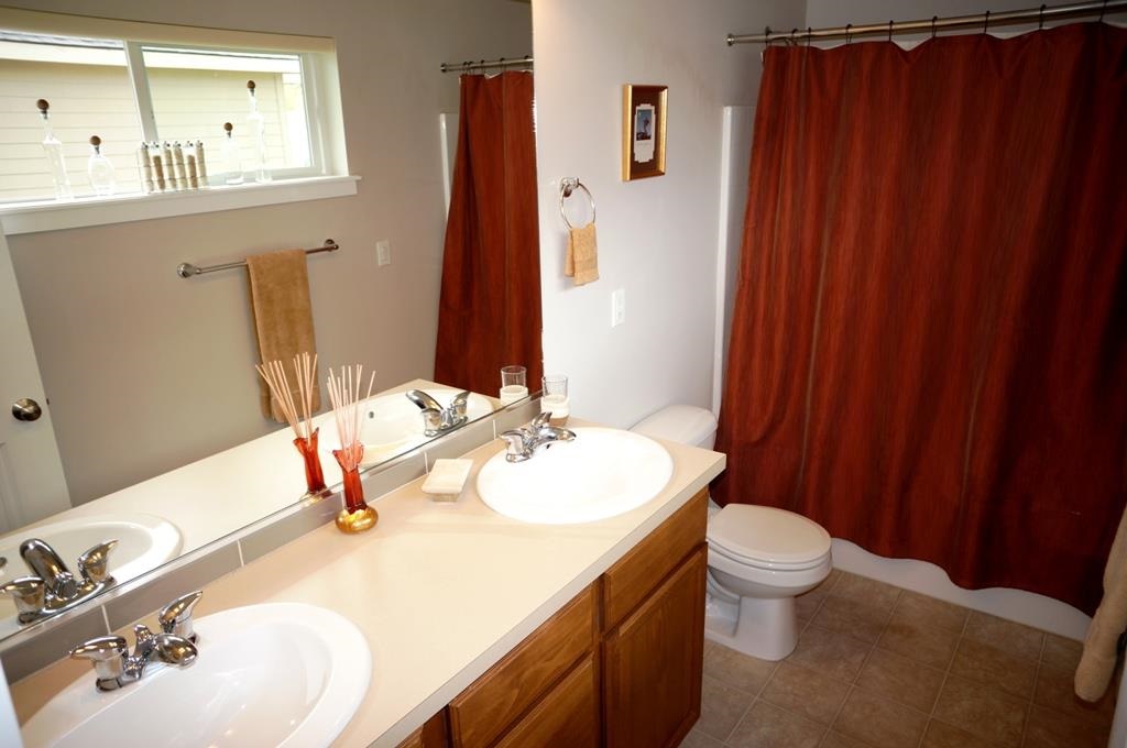 1850 N Willamette Dr - Photo 6
