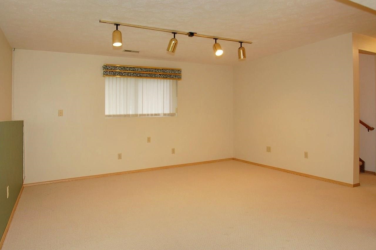 2023 E 56th Ave - Photo 11