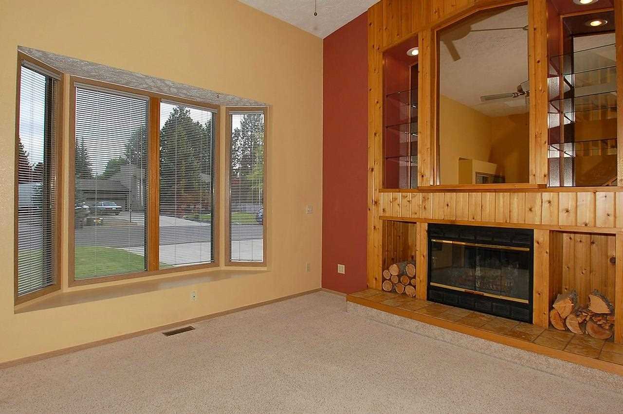 2023 E 56th Ave - Photo 3