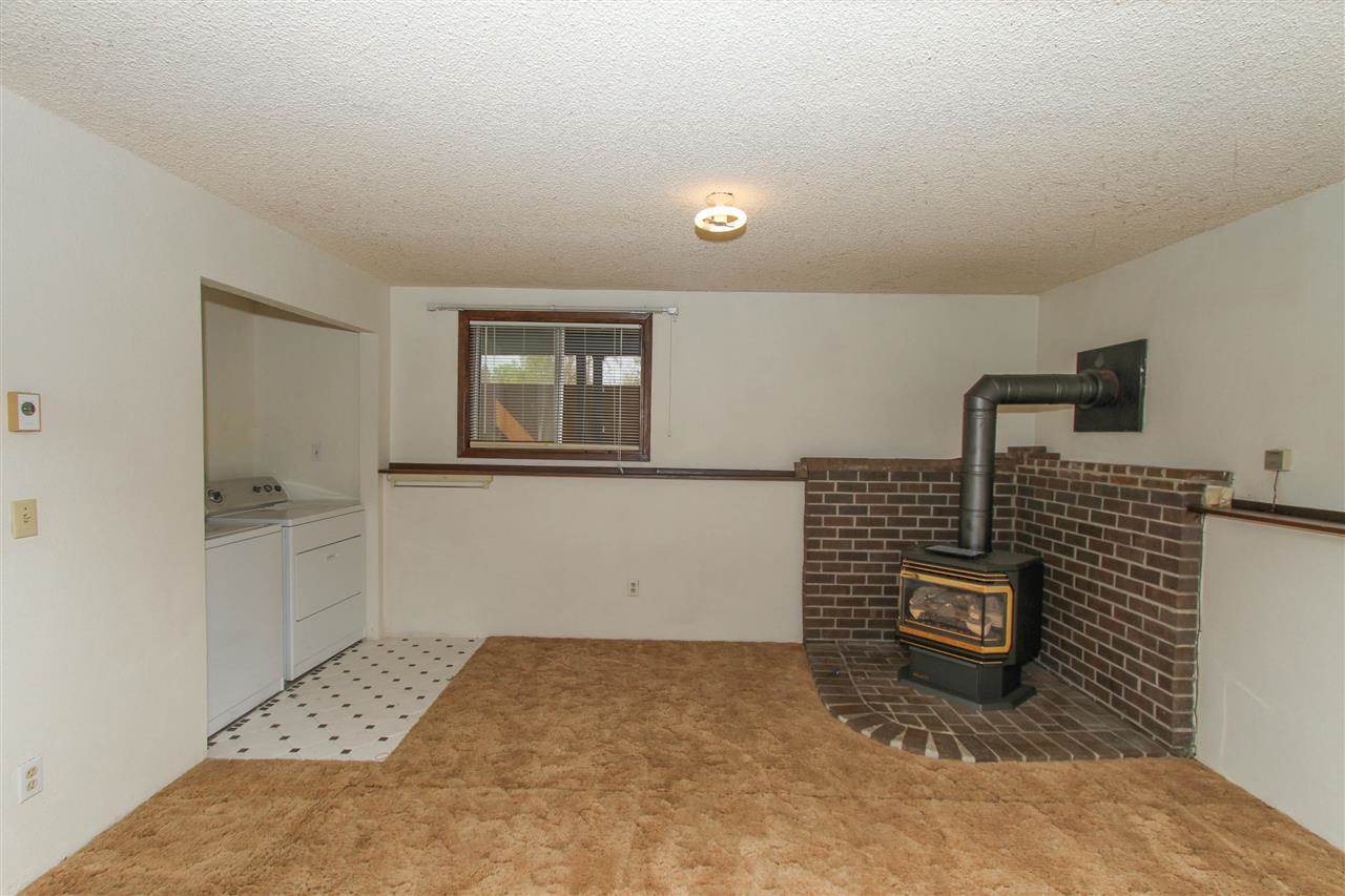 403 E E St - Photo 11