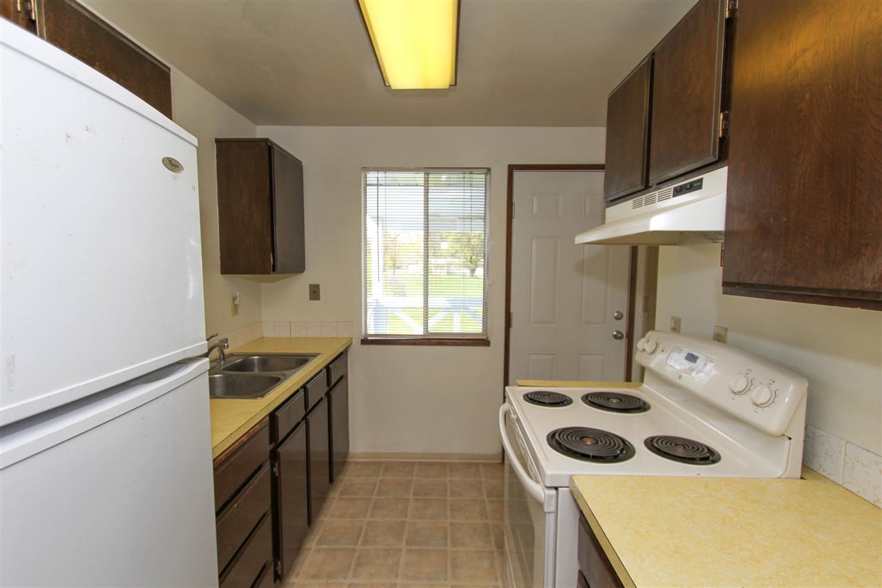 403 E E St - Photo 4