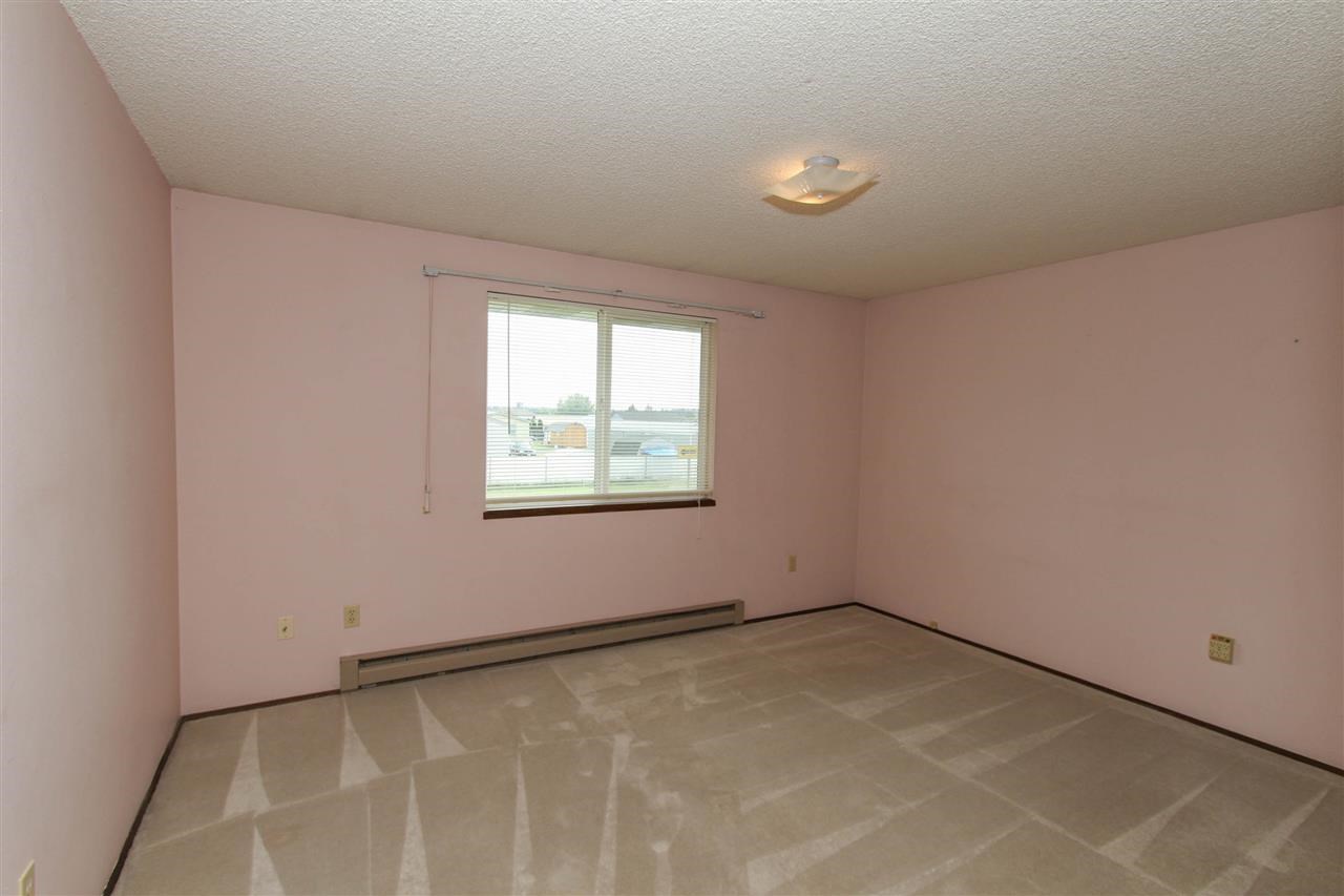 403 E E St - Photo 7