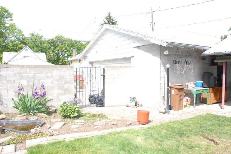 1108 W Knox Ave - Photo 17