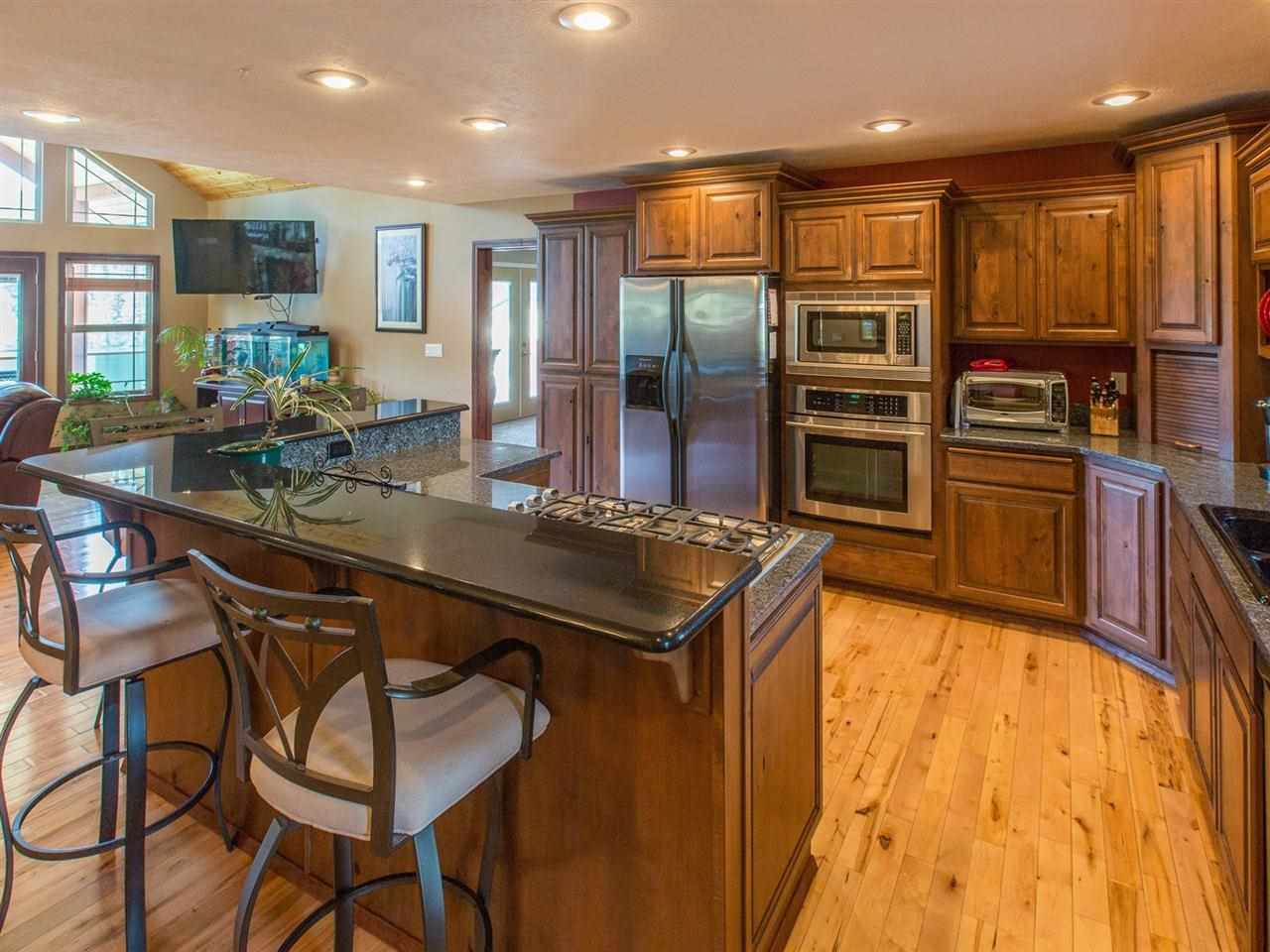 324 E Shore Rd - Photo 3