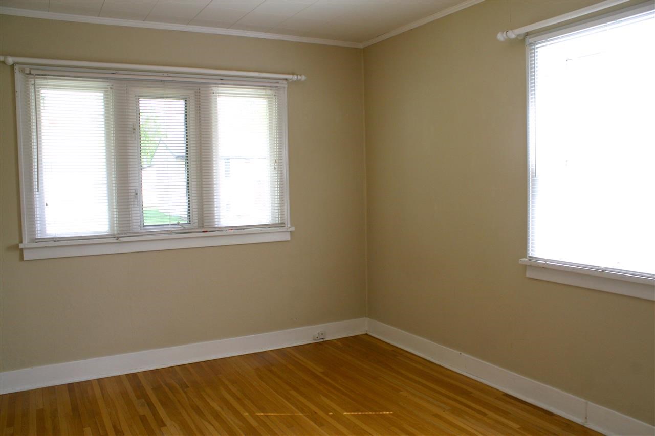 716 E 38TH - Photo 11
