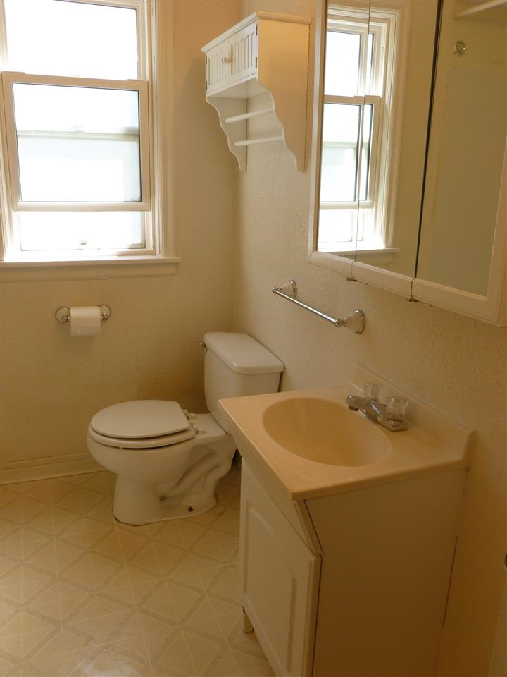 3405 E Congress - Photo 9