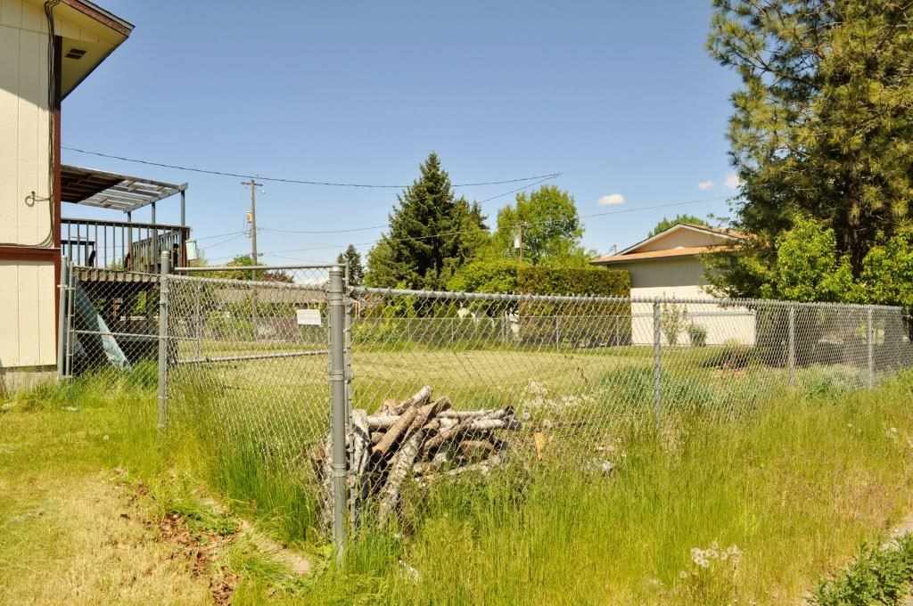 12619 E 31st Ave - Photo 13