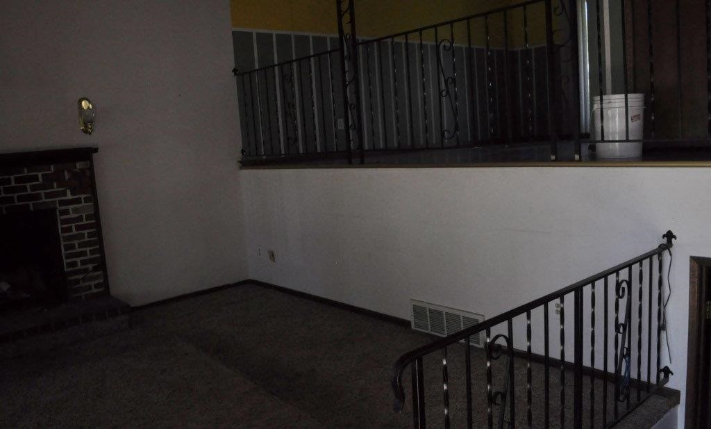 12619 E 31st Ave - Photo 8
