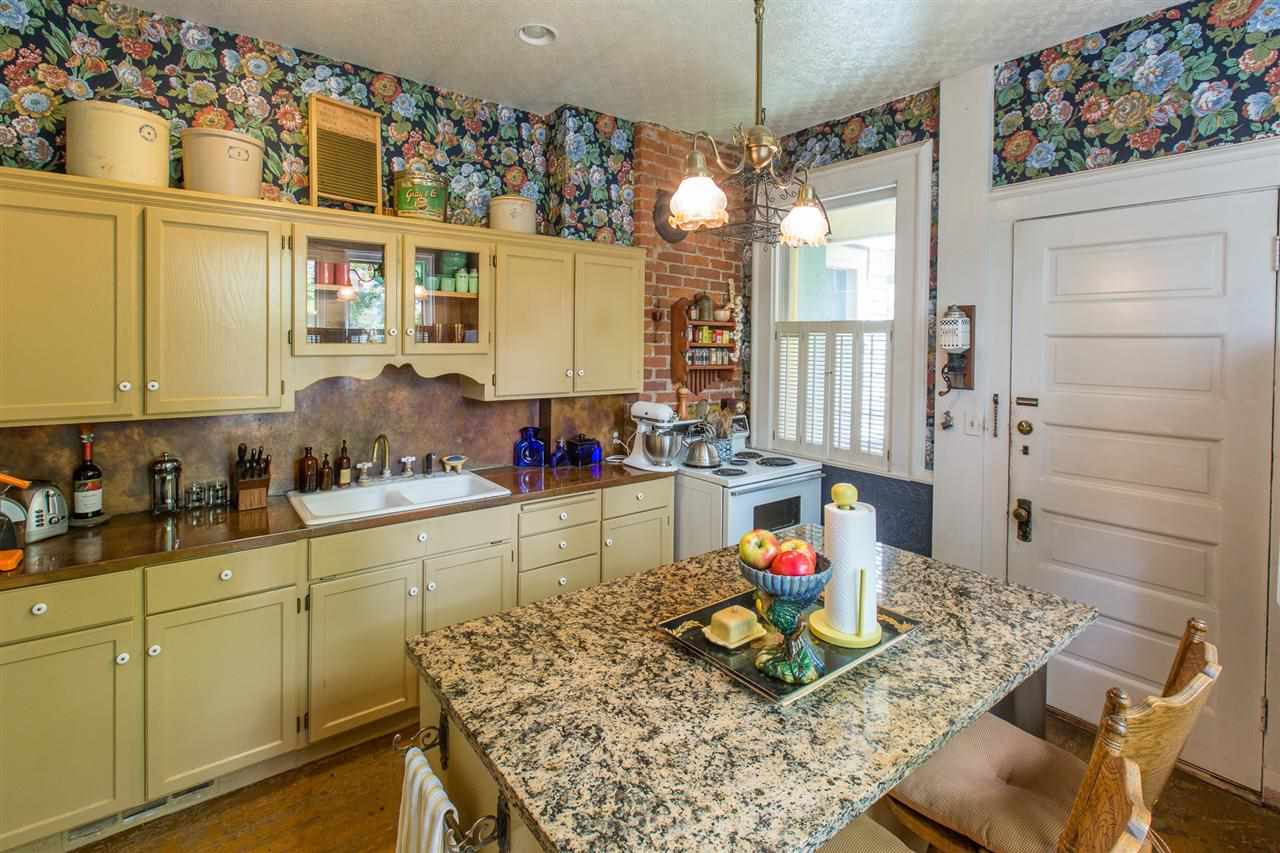 1717 W 10th Ave - Photo 13