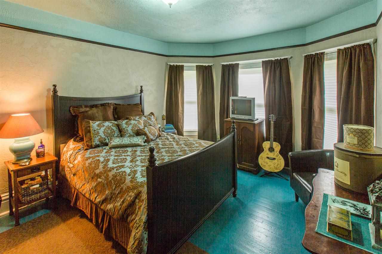 1717 W 10th Ave - Photo 16