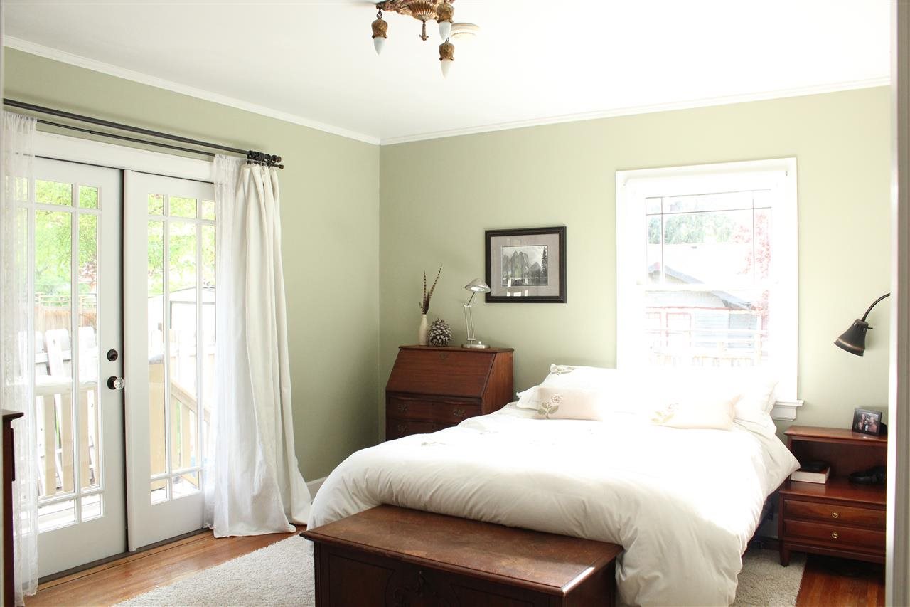 1104 S Adams - Photo 11