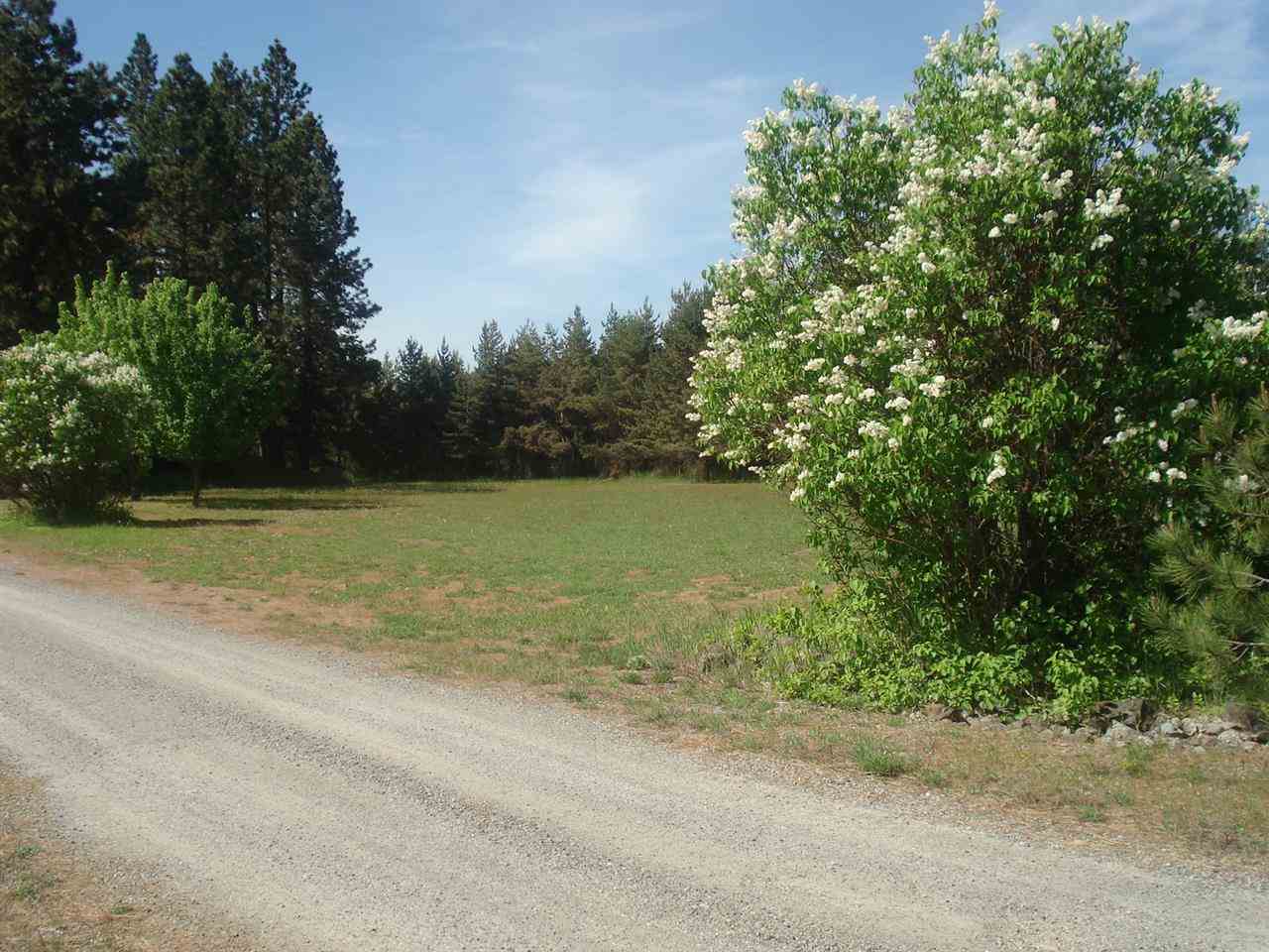16920 E 44th Ave - Photo 2