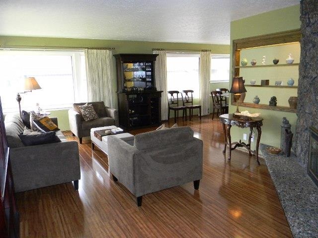 5203 N Fairmount Pl - Photo 2