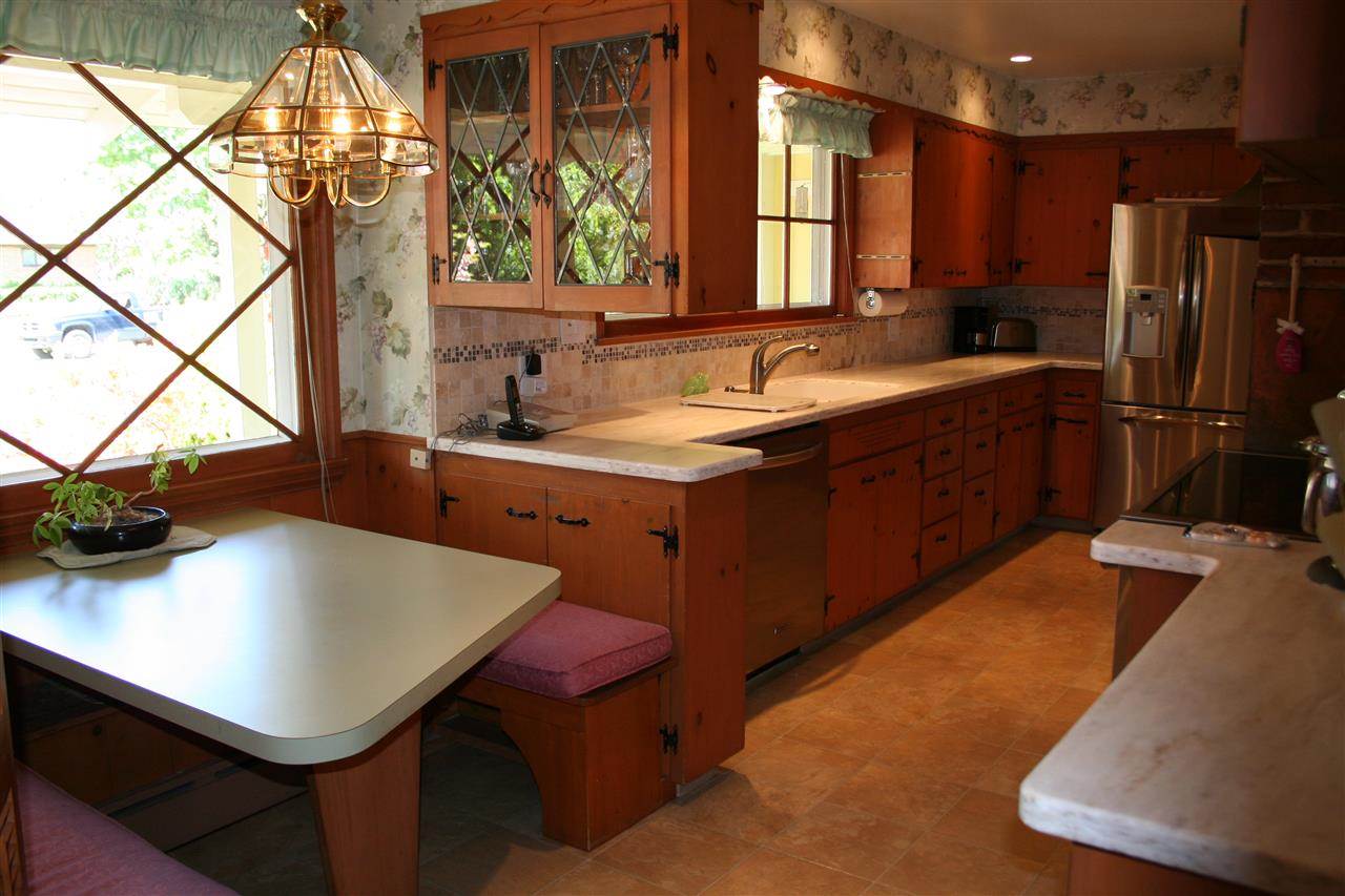 610 N Willow Rd - Photo 3