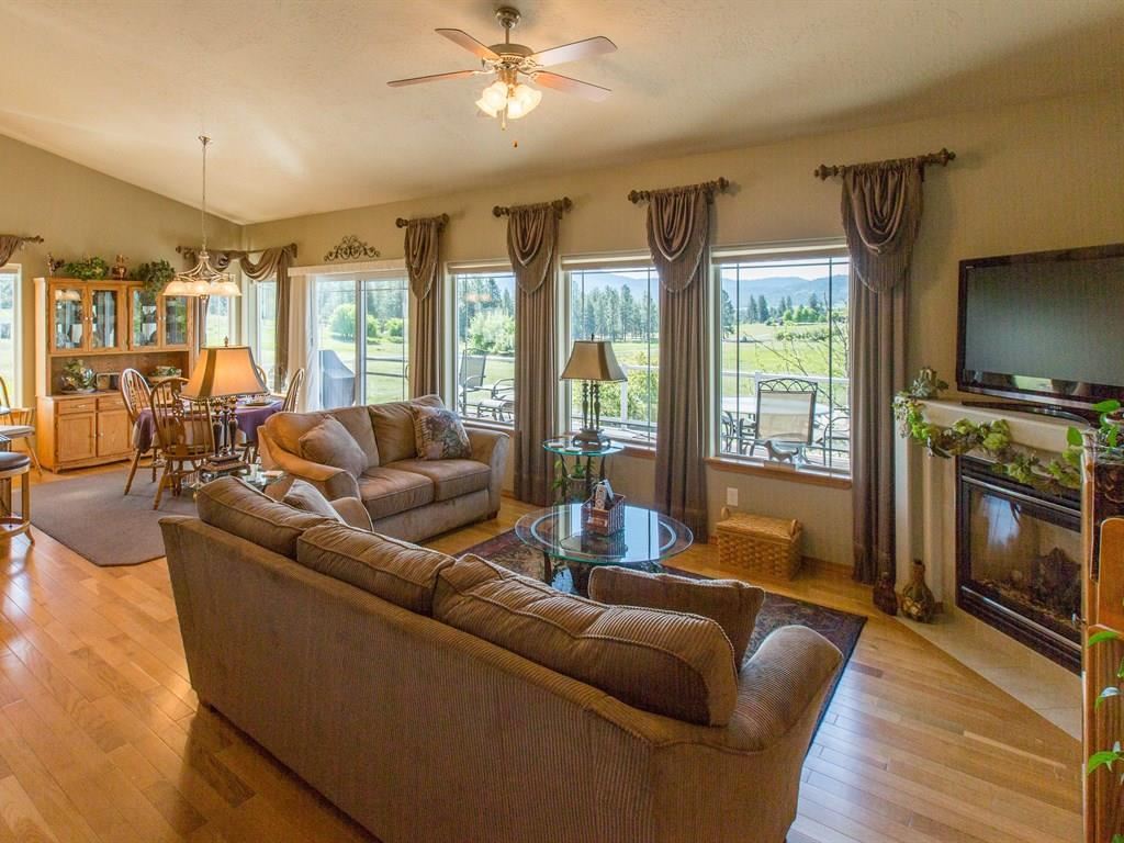 2825 S Chapman Rd - Photo 4