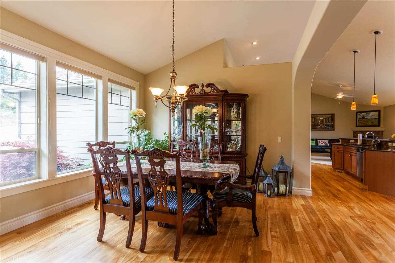 5205 S Lincoln Way - Photo 4
