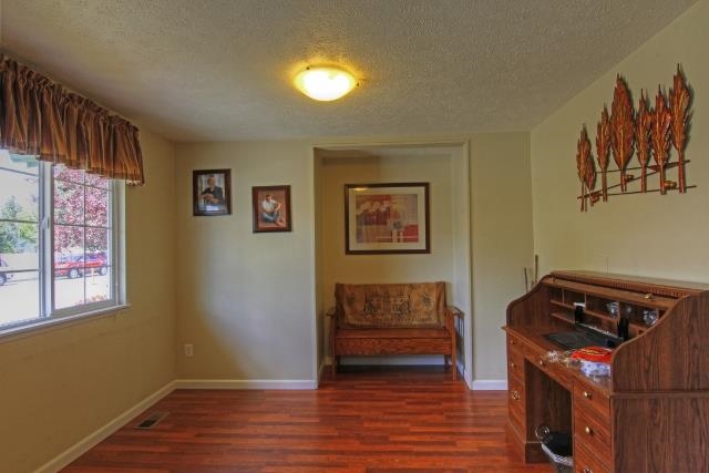 2223 S Calvin - Photo 2