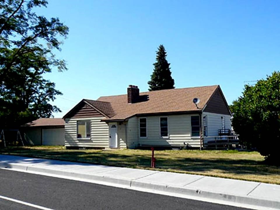 13 W Adams - Photo 1