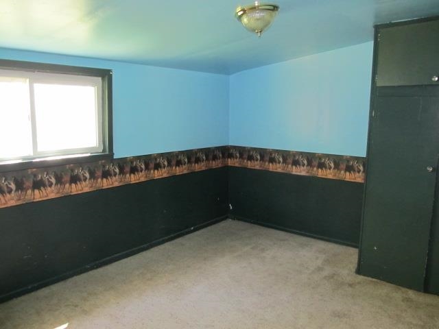 1385 N Railroad St - Photo 5