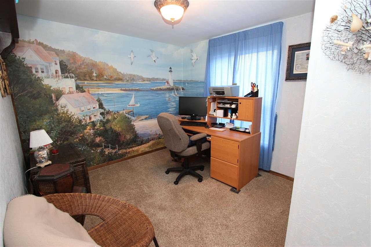 4112 E Center Rd - Photo 11