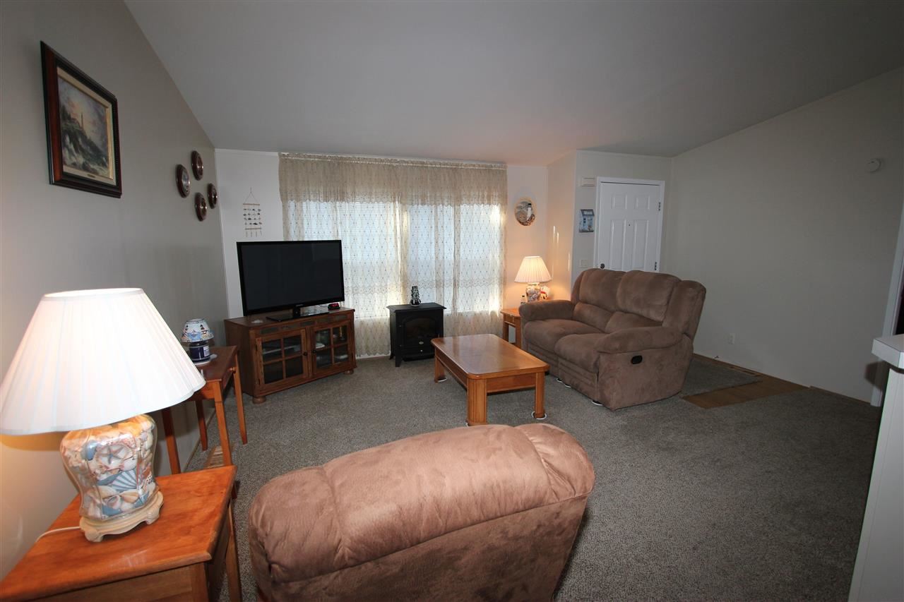 4112 E Center Rd - Photo 4