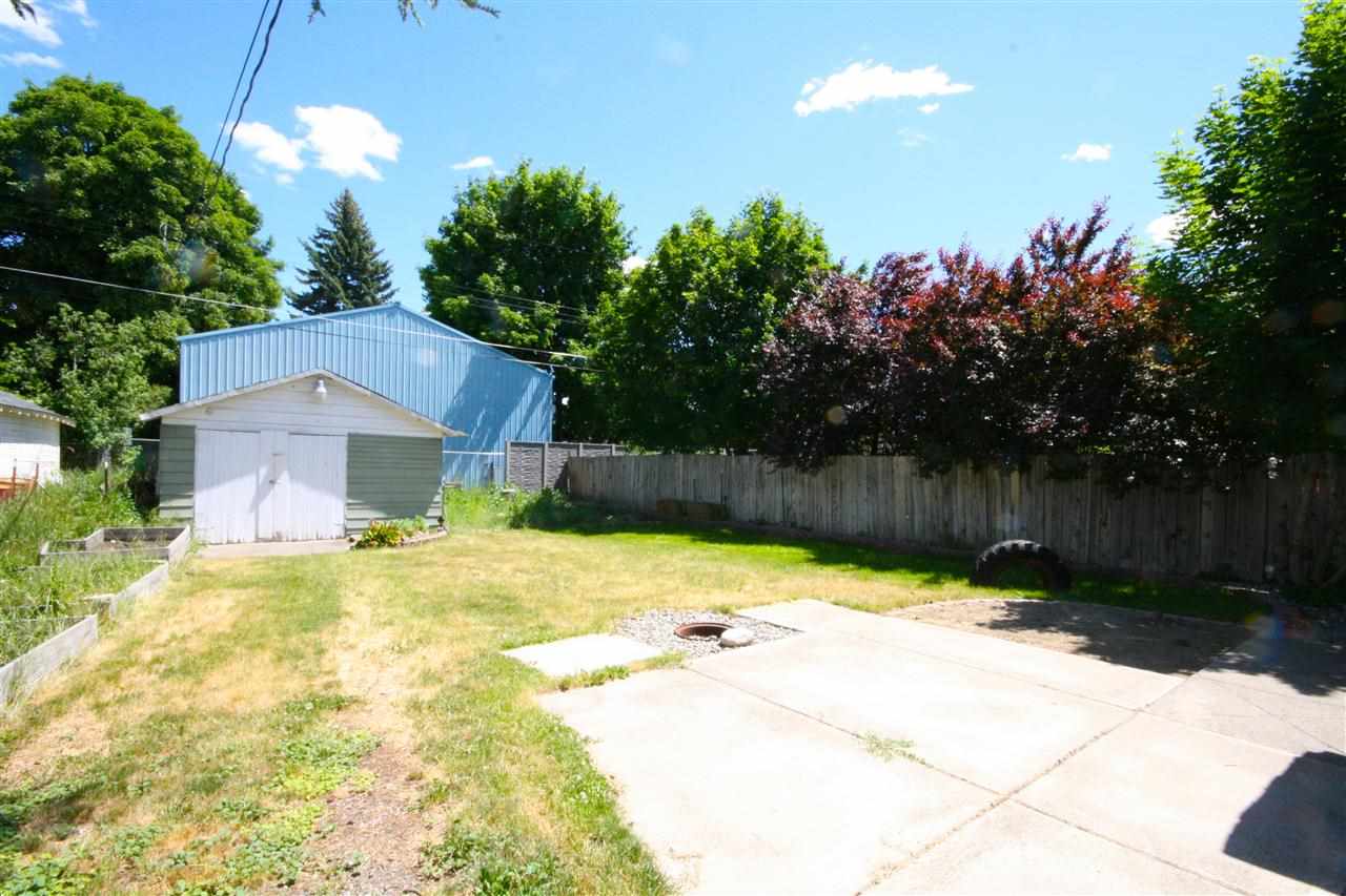 2610 N Crestline - Photo 12