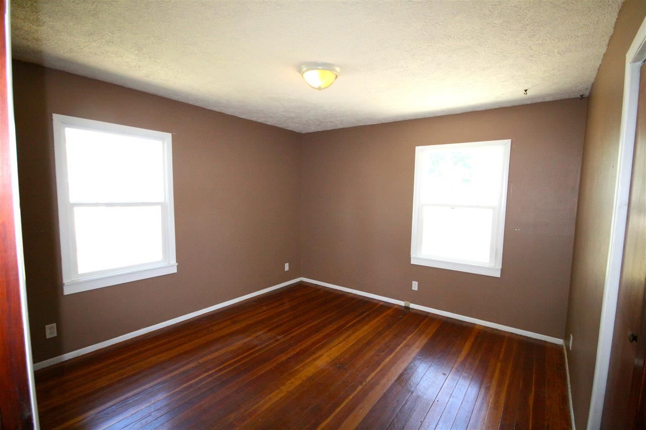 2610 N Crestline - Photo 5