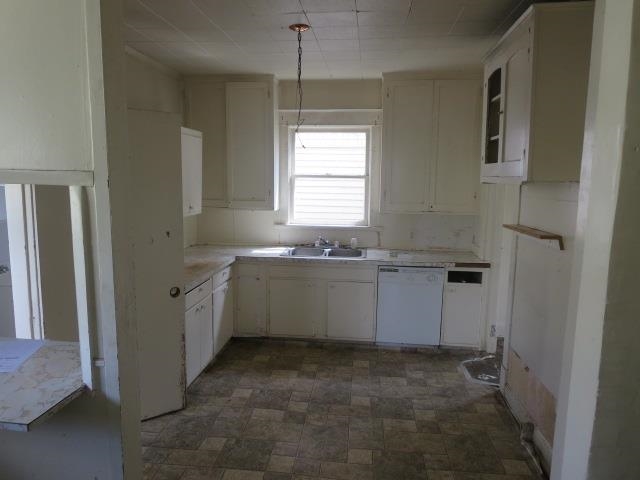2228 W College Ave - Photo 4