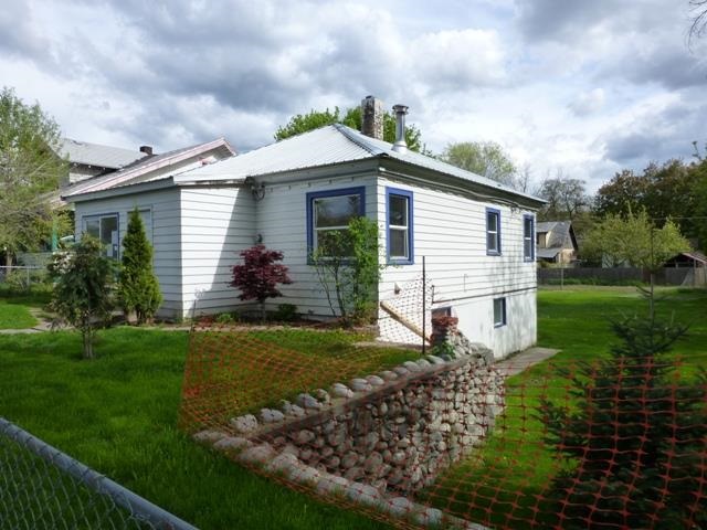 2514 E 3RD Ave - Photo 2