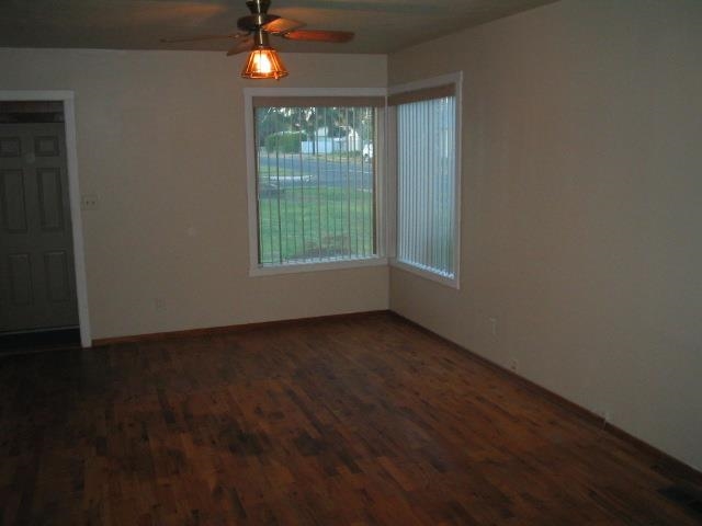 1128 E Queen - Photo 12