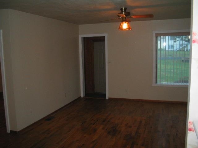 1128 E Queen - Photo 13