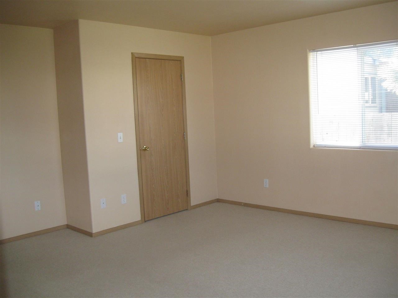 615 S Washington - Photo 10