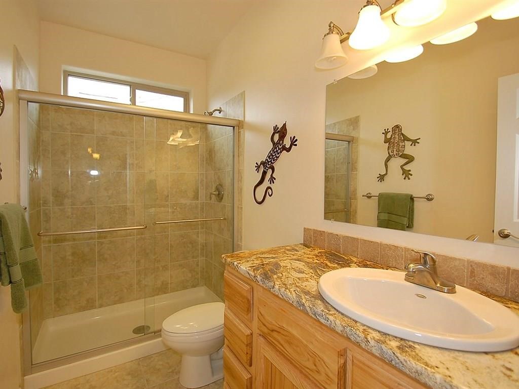 2311 S Scenic Blvd - Photo 15