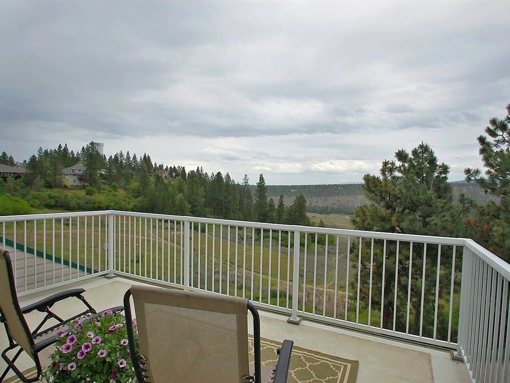 2311 S Scenic Blvd - Photo 3