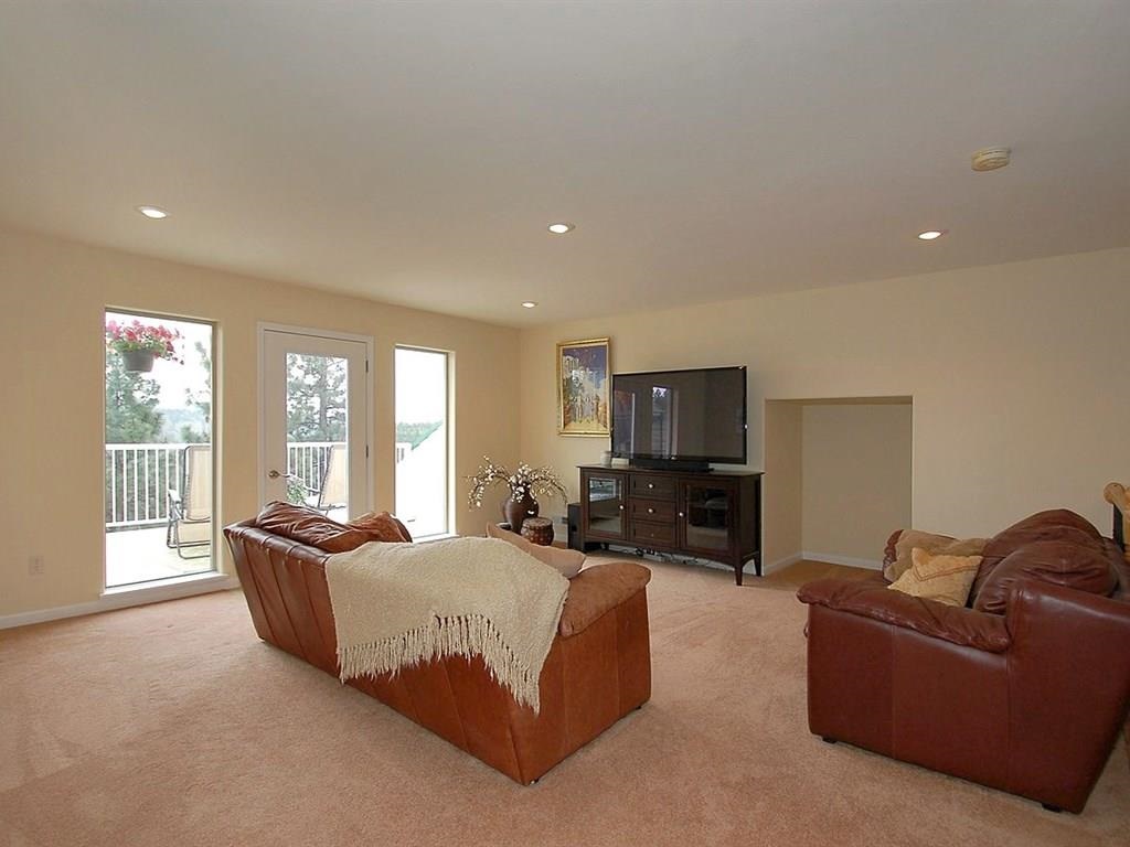 2311 S Scenic Blvd - Photo 9