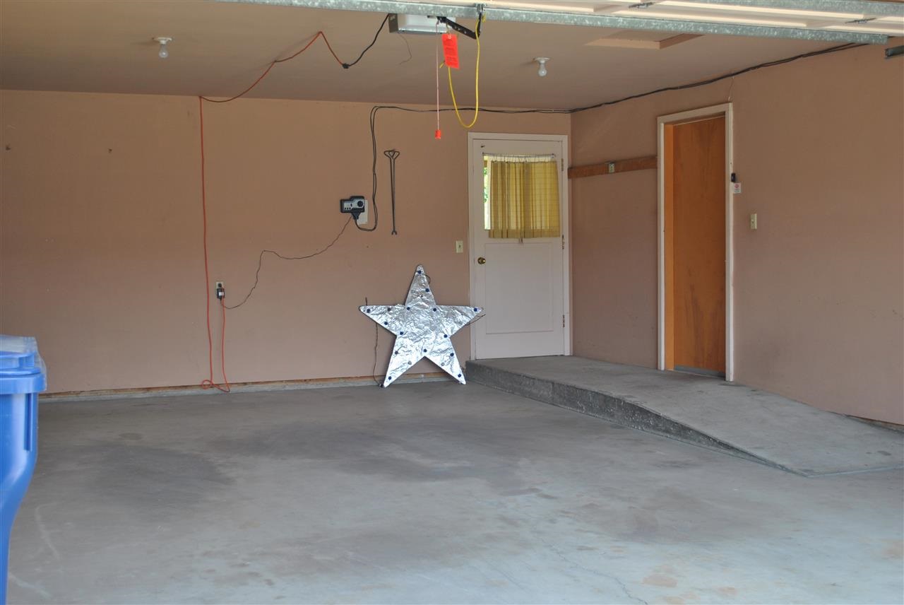 2004 W Courtland Ave. - Photo 16