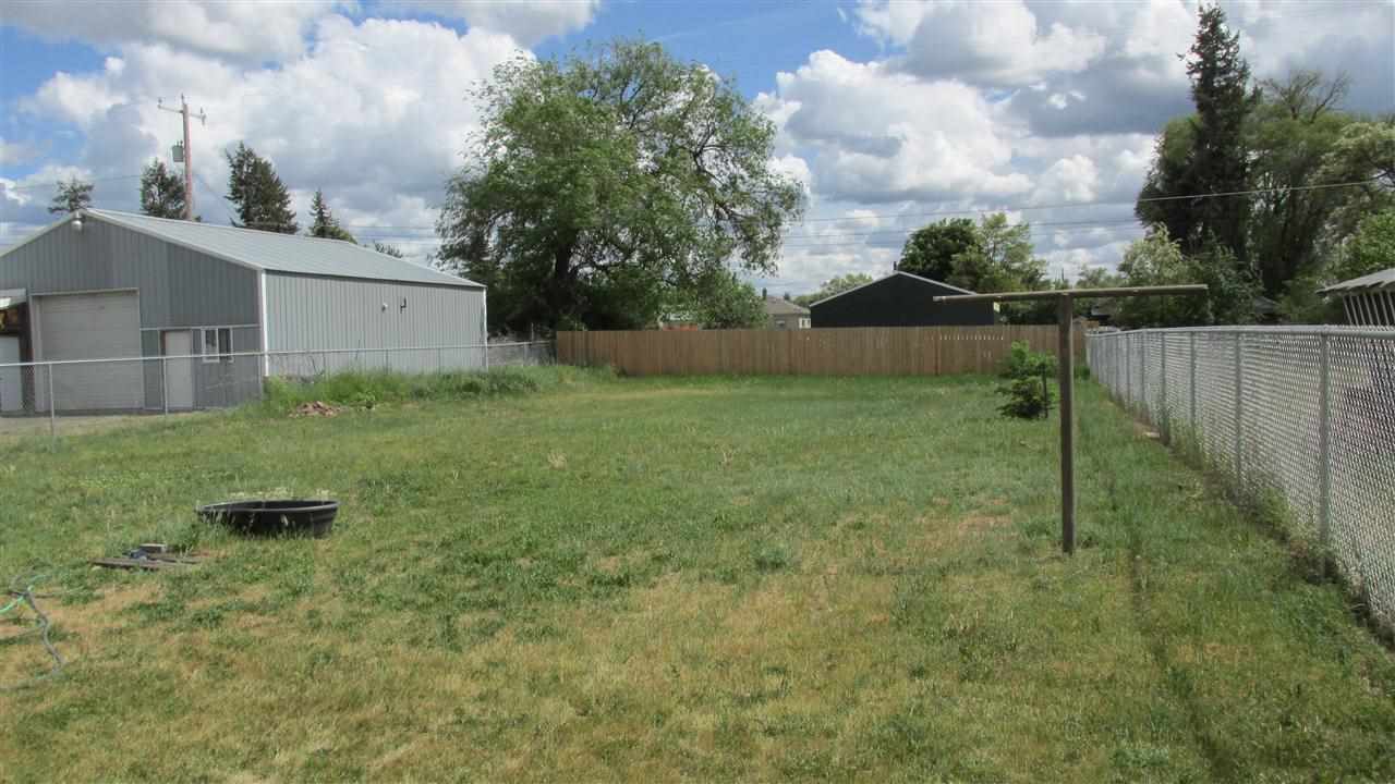 10710 E Empire Ave - Photo 3
