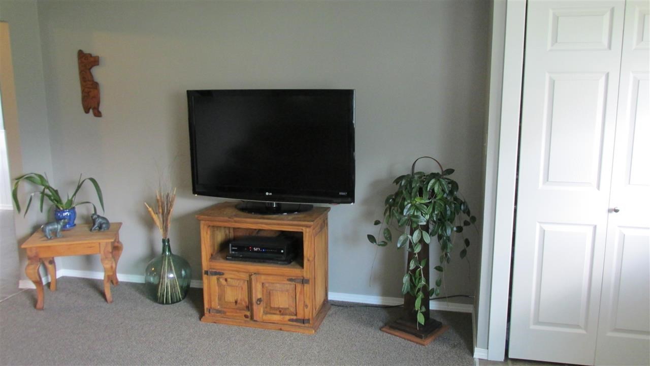 10710 E Empire Ave - Photo 8