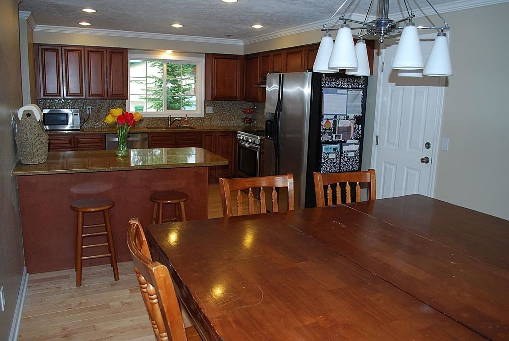8323 N Standard St - Photo 3